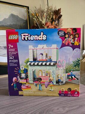 Lego Friends Hair Salon and Accessories play set NIB NWT